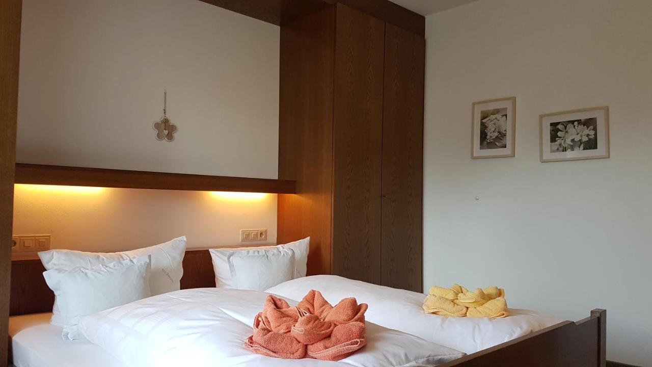 Haus Vierjahreszeiten ไรท์อิมวิงเคอ ภายนอก รูปภาพ
